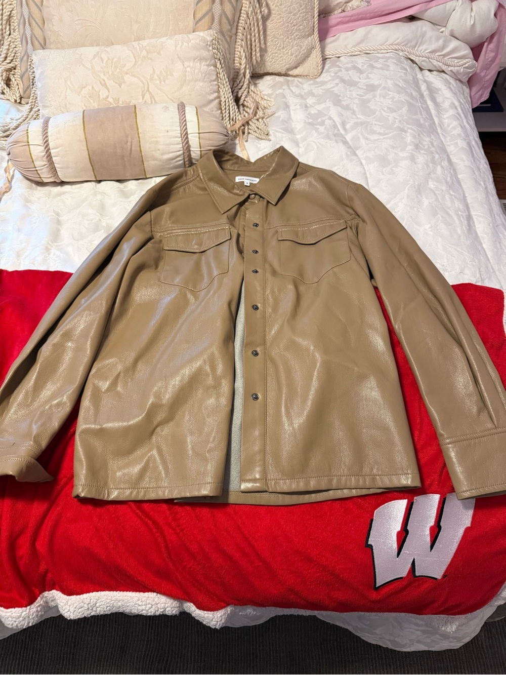 Good American tan jacket